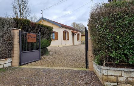 ACCES AU GITE DEPUIS RUE PRINCIPALE Gîte n°G022202 Chevregny - Aisne - ACCES AU GITE DEPUIS RUE PRINCIPALE