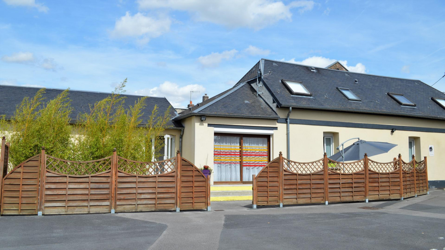 photo 0