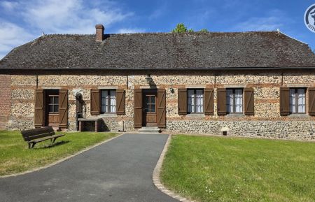 G&icirc;te n&deg;G142 Nampcelles-la-Cour - Aisne - photo