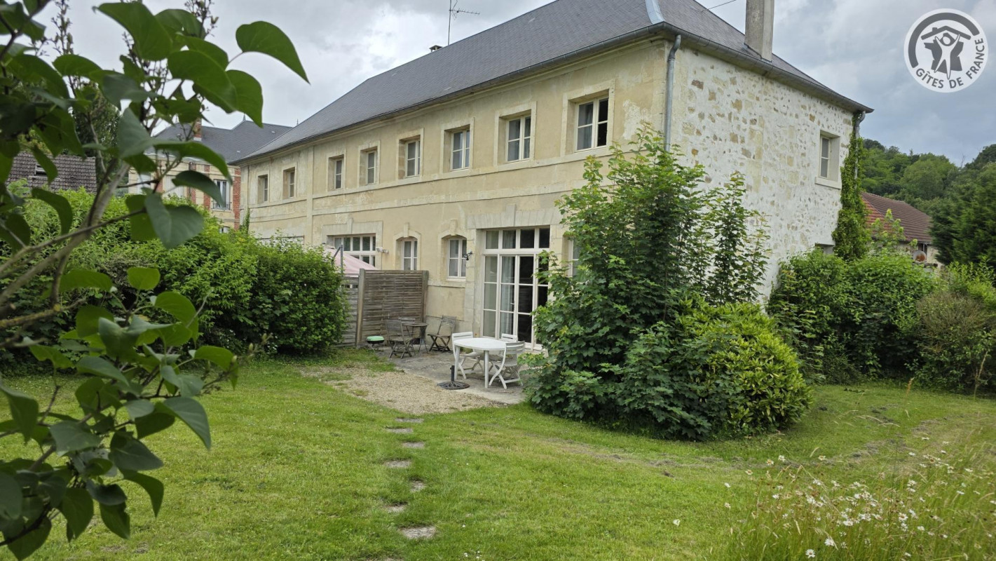 photo 0